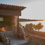 Duje Villa *