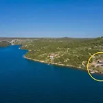 Duje Villa *